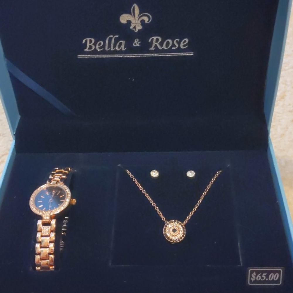 Bella and Rose jewelry set